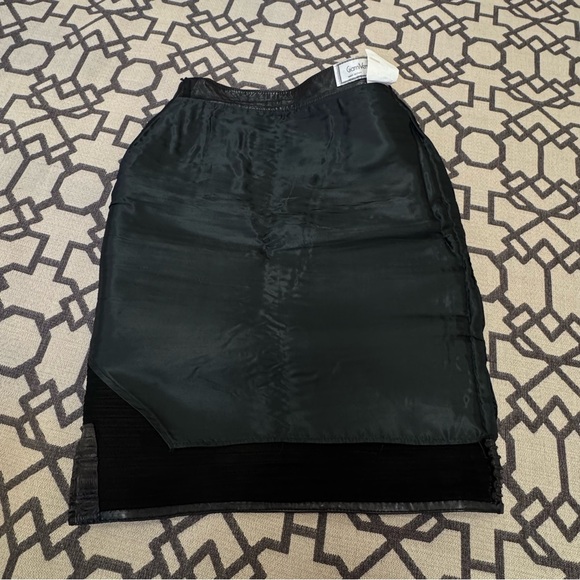Gianni Versace Black Textured Genuine Leather Pencil Skirt Sz 42 US 10 - Picture 11 of 17